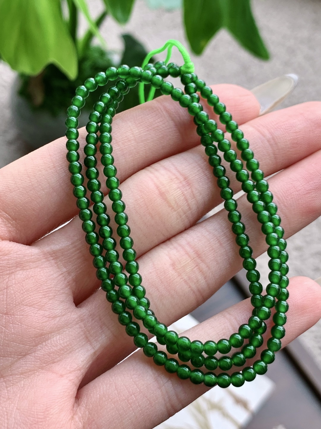 珠子冰辣绿珠链圆珠子珠链，说明性比高，尺寸3mm，27cm，重量8克