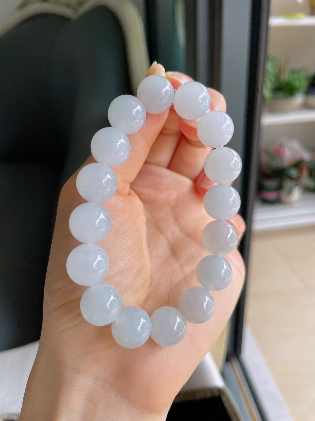 缅甸天然翡翠A货，冰润飘花白手链，尺寸：12.3mm。【编2416】