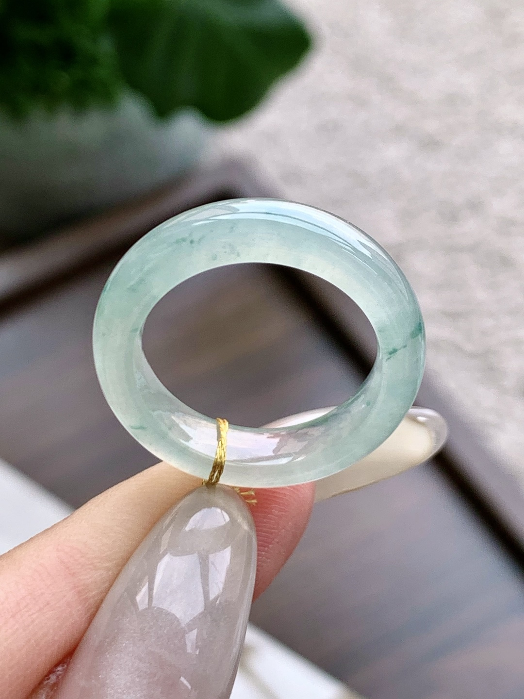 裸石冰飘花戒圈指环,说明性比高,尺寸5.6-3.6,圈口18号,重量4.3克