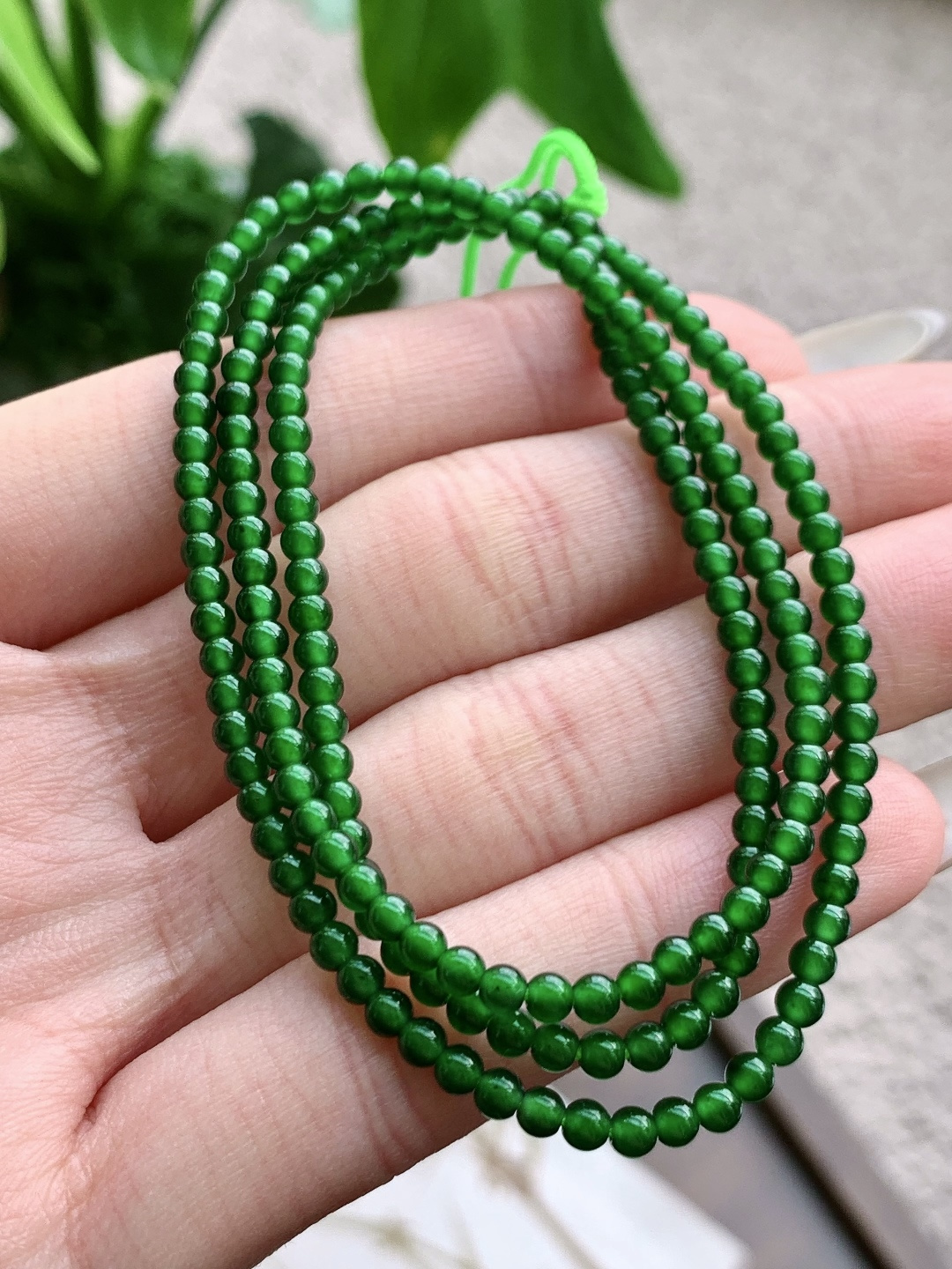 珠子冰辣绿珠链圆珠子珠链，说明性比高，尺寸3mm，27cm，重量8克