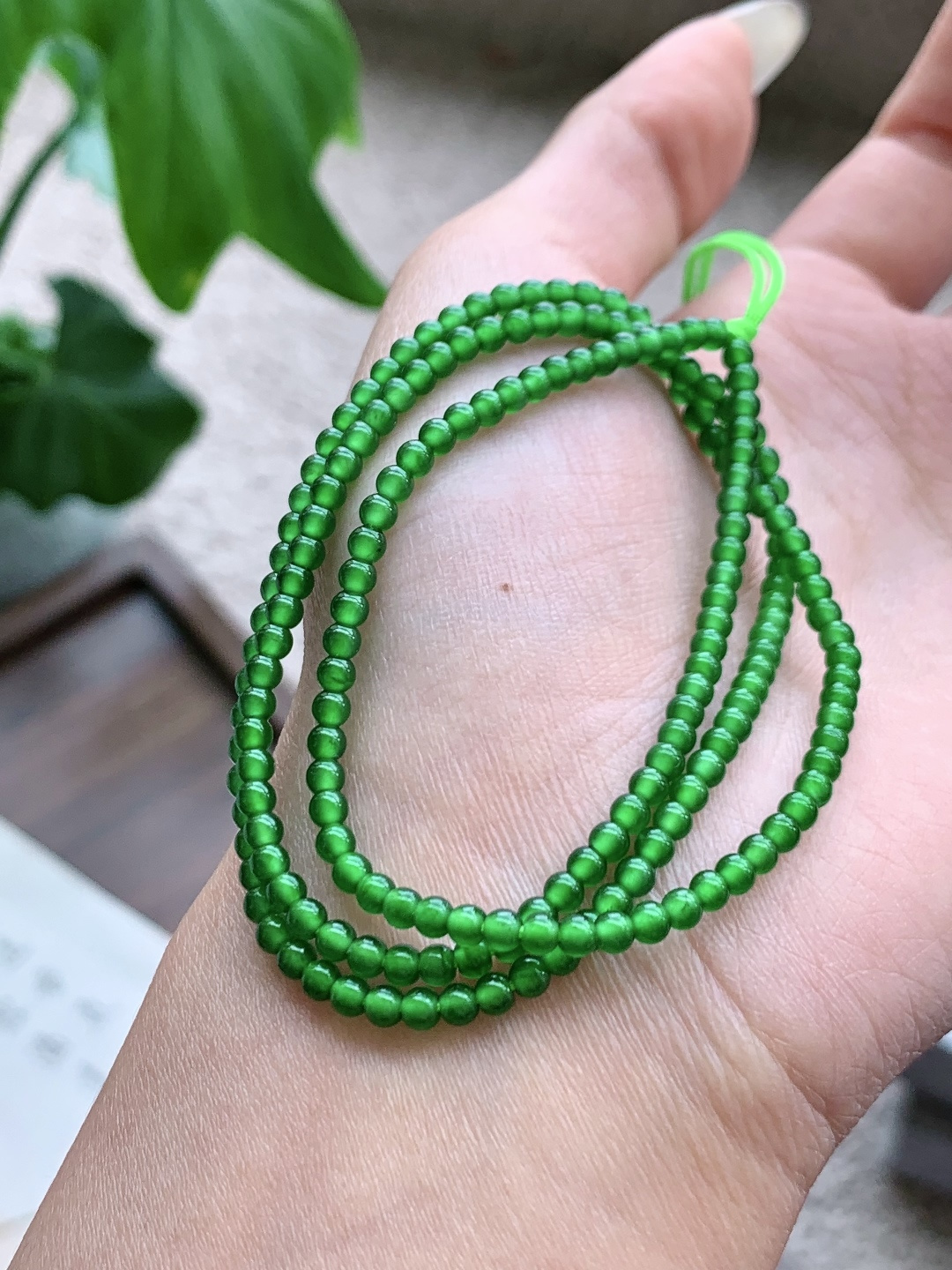 珠子，冰辣绿珠链圆珠子珠链，说明，性比高，尺寸3.1mm，26cm，重量8.3克，不议