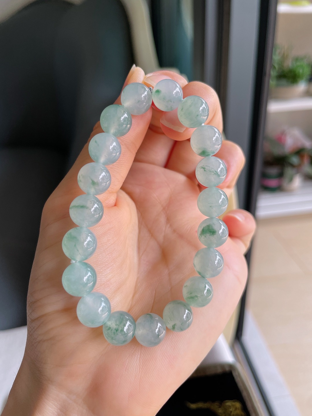 ️，缅甸天然翡翠A货，冰飘花手串，尺寸：10mm。【编4073】