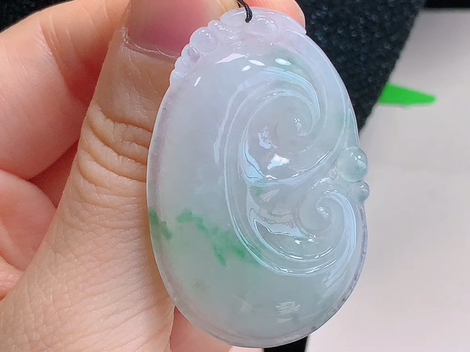如意，无裂，尺寸44.4-30.0-6.2mm，包A附证书