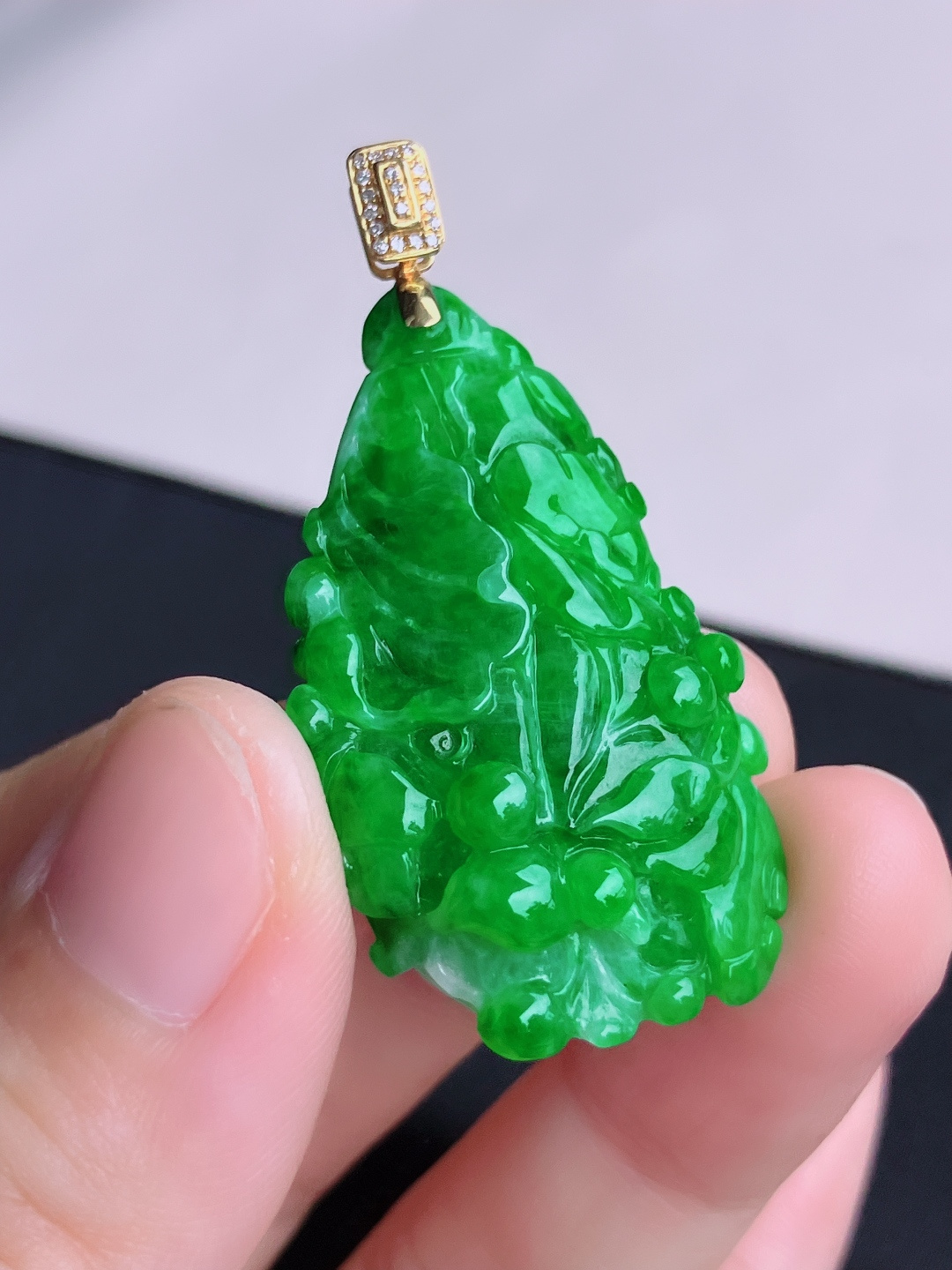 ️辣绿百财，饱满大气，尺寸45.8/38/23.6/10.3/自然光实拍