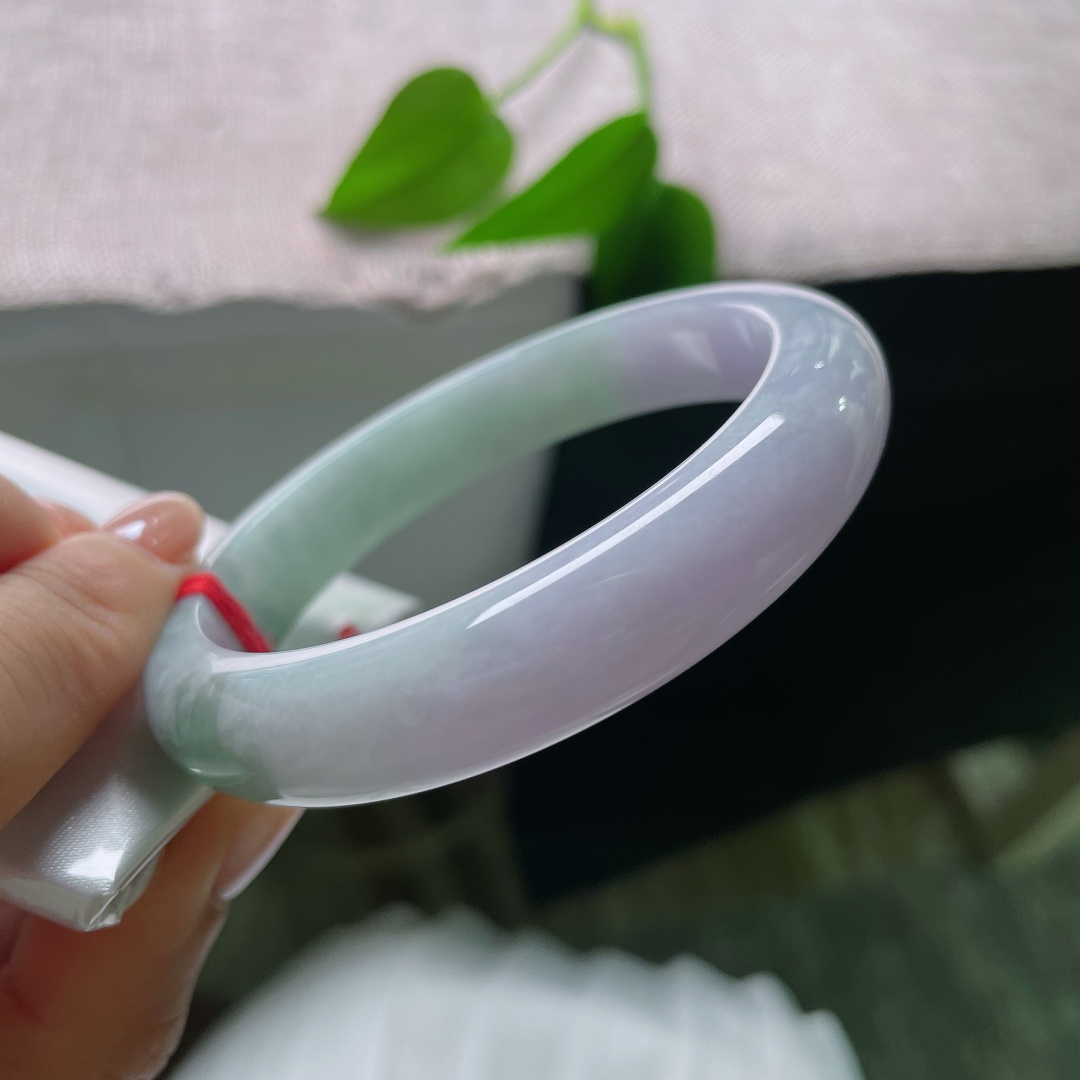 57.5/12.1/8.3，紫底正圈，一抹油绿点缀，绝色双娇，种老，细润，皮纹，58468a