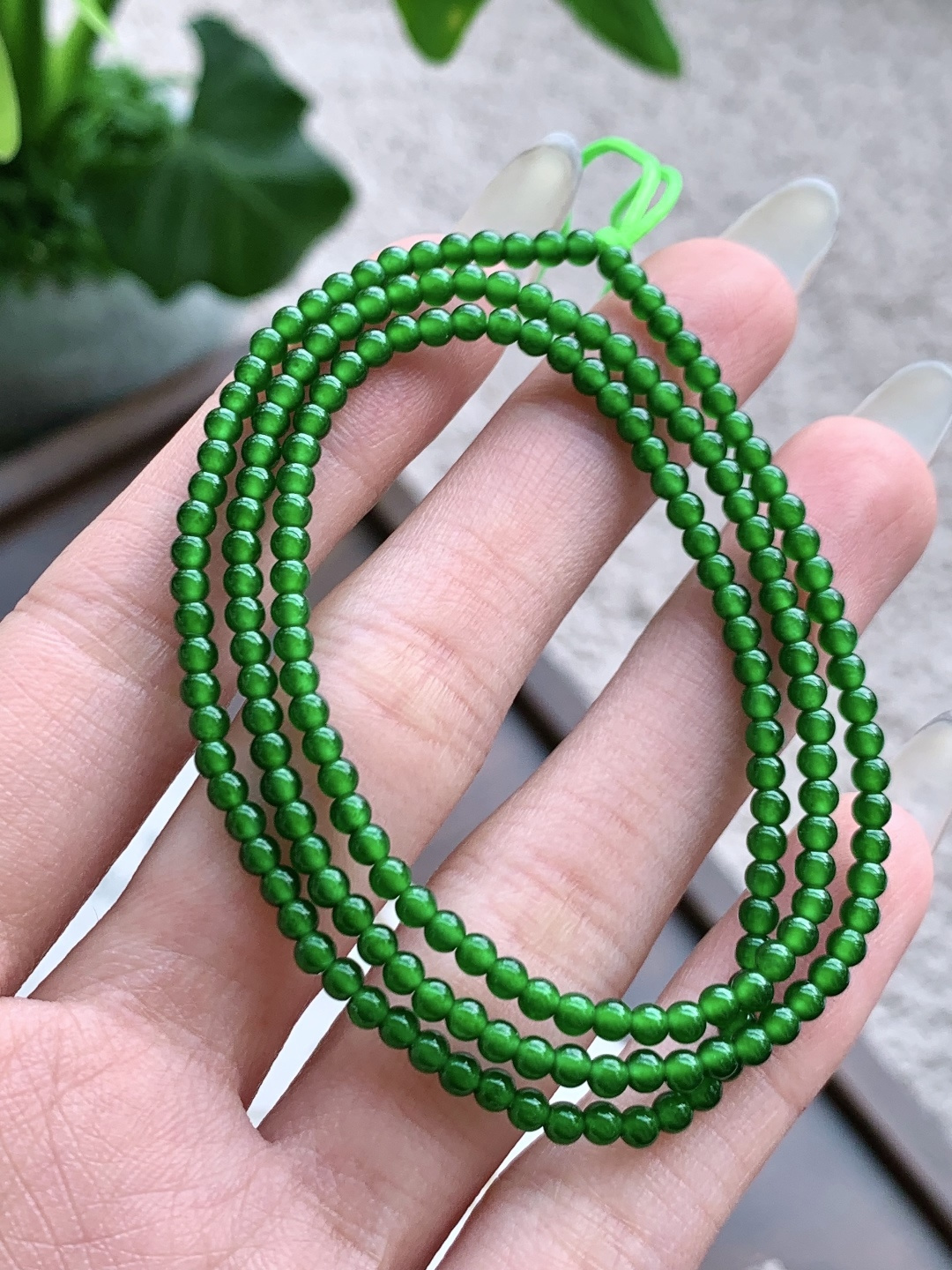 珠子冰辣绿珠链圆珠子珠链，说明性比高，尺寸3mm，25cm，重量7.6克