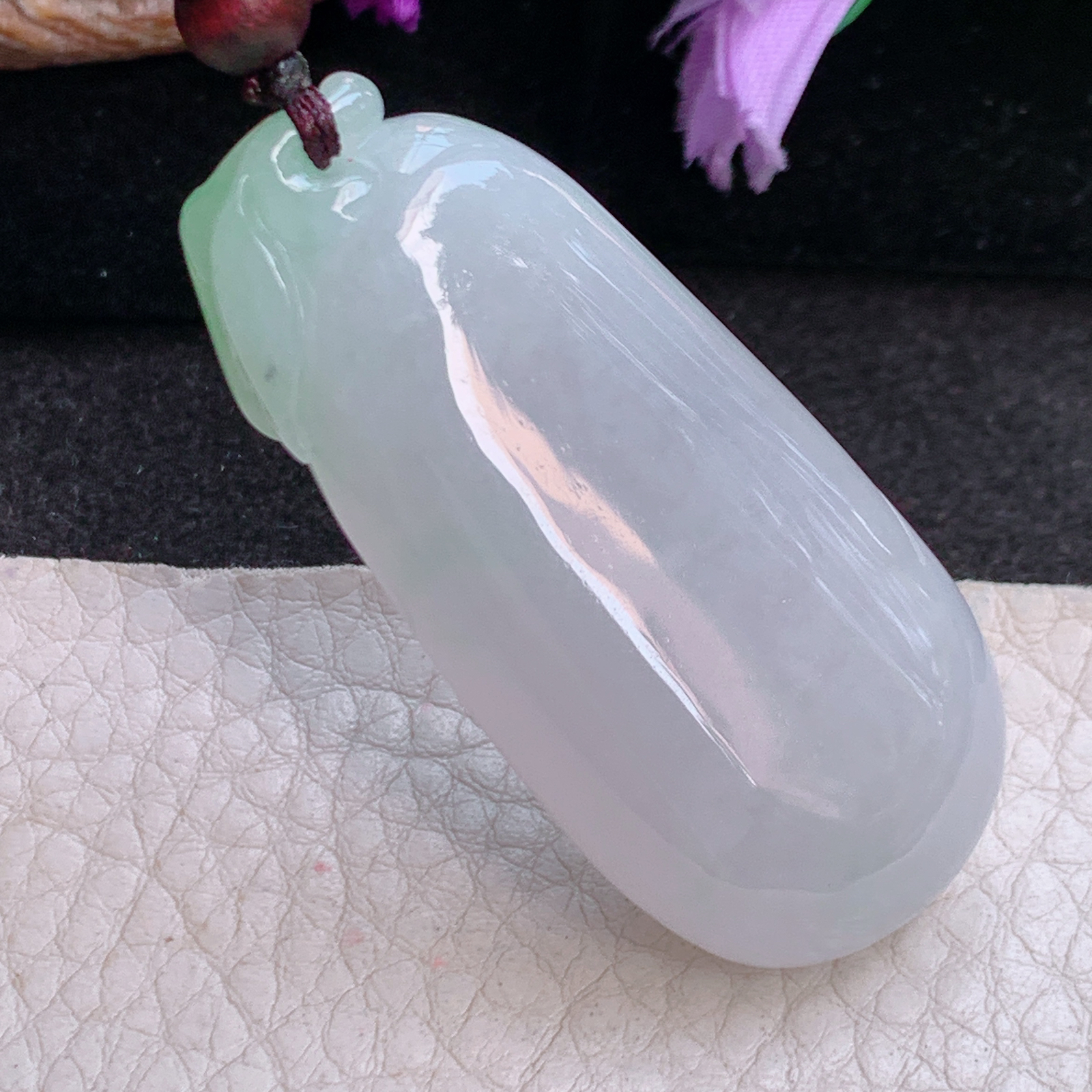 zen实拍51*23*12.5缅甸翡翠高品质饱满清新冰润福瓜玉吊坠