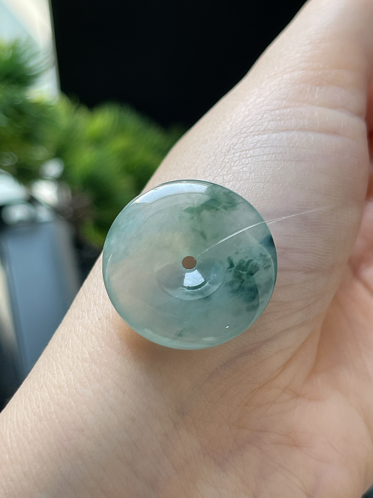 翡翠冰糯种飘绿平安扣
