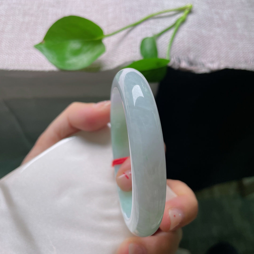 58.7/12.1/8.2，正圈，耐看，甜美，优雅，细腻，贵气，一点皮纹，ss58500a