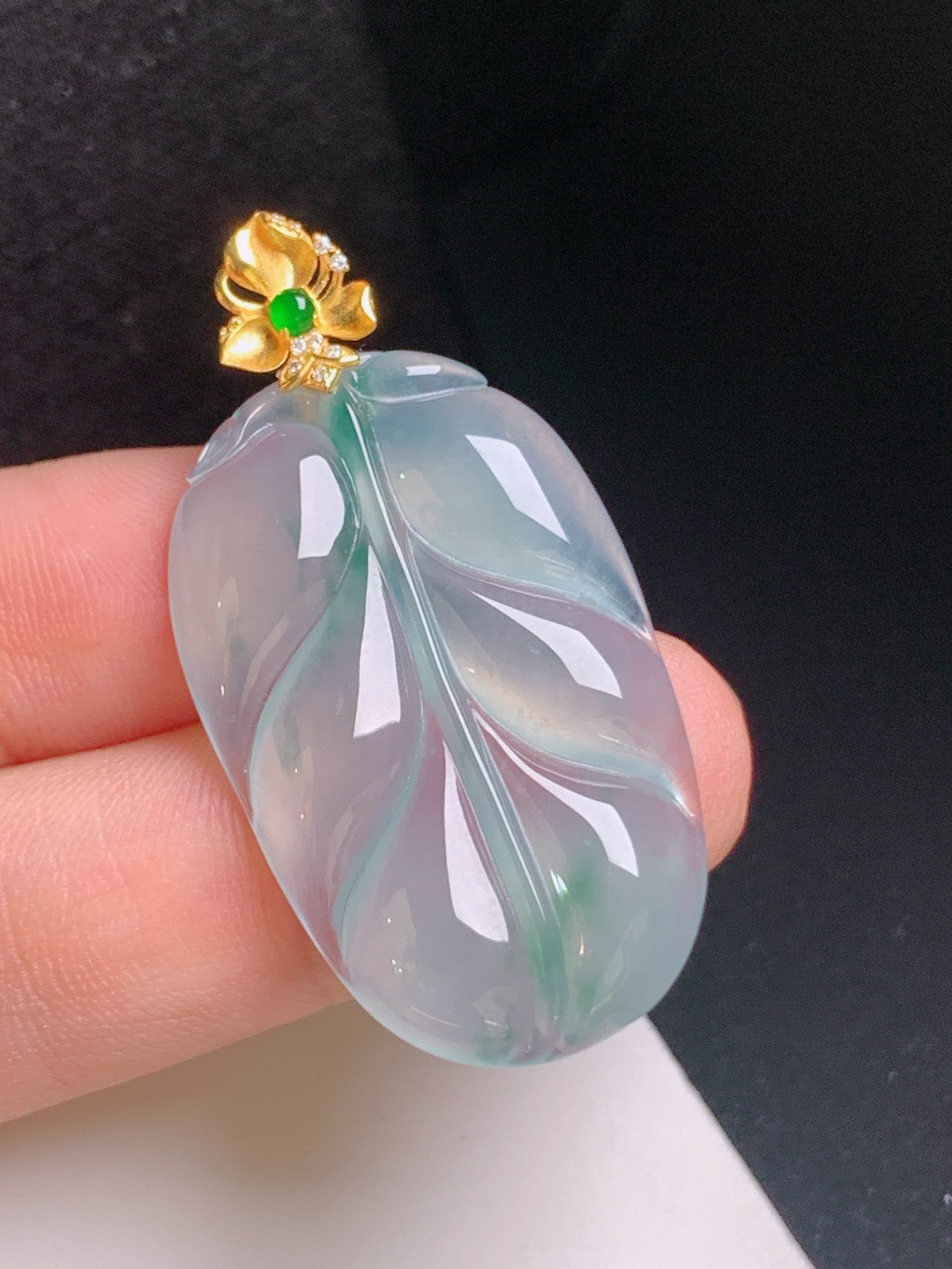 冰种飘花树叶吊坠，清透起光，花色飘逸，金枝玉叶，530904