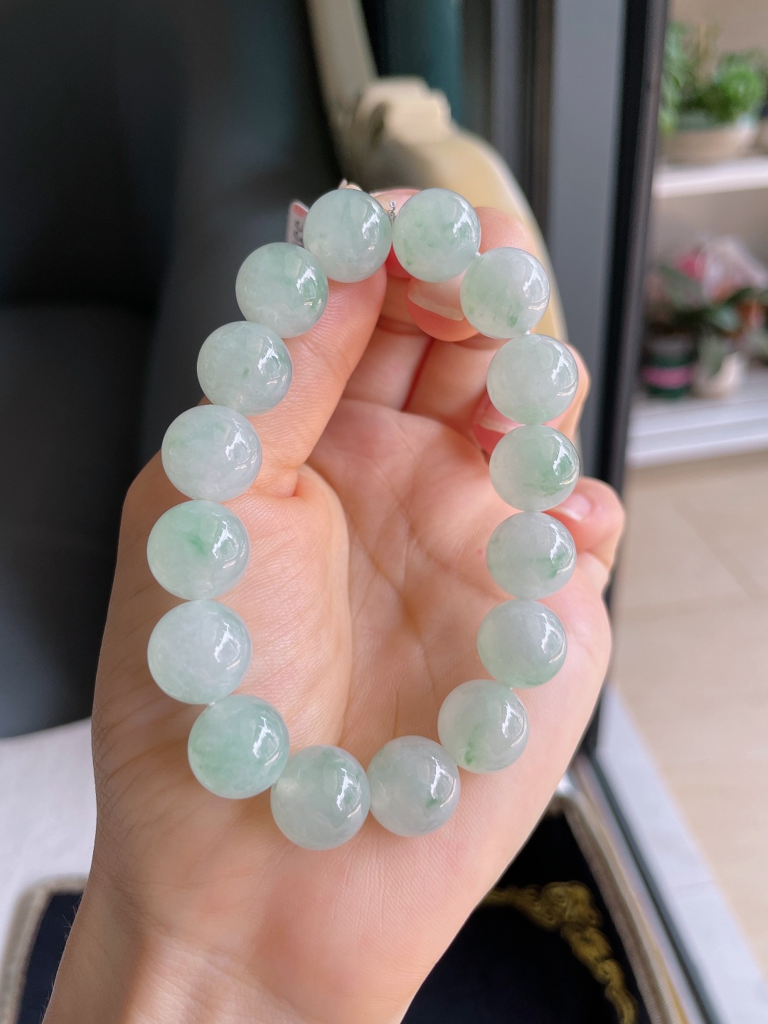 ️，缅甸天然翡翠A货，冰飘花手串，尺寸：12.5mm。【编3171】