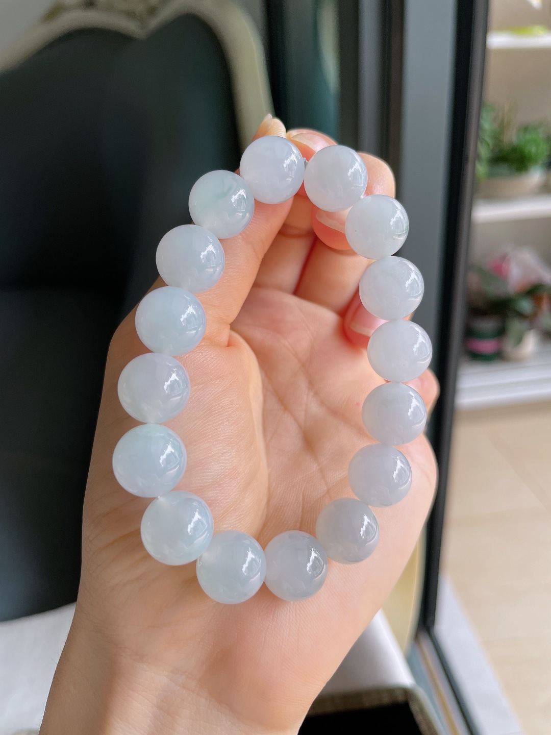 缅甸天然翡翠A货，冰润飘花白手链，尺寸：12.3mm。【编2416】