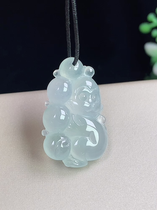 生肖灵猴，无裂，尺寸24.5*14.7*5.2mm，j07apt