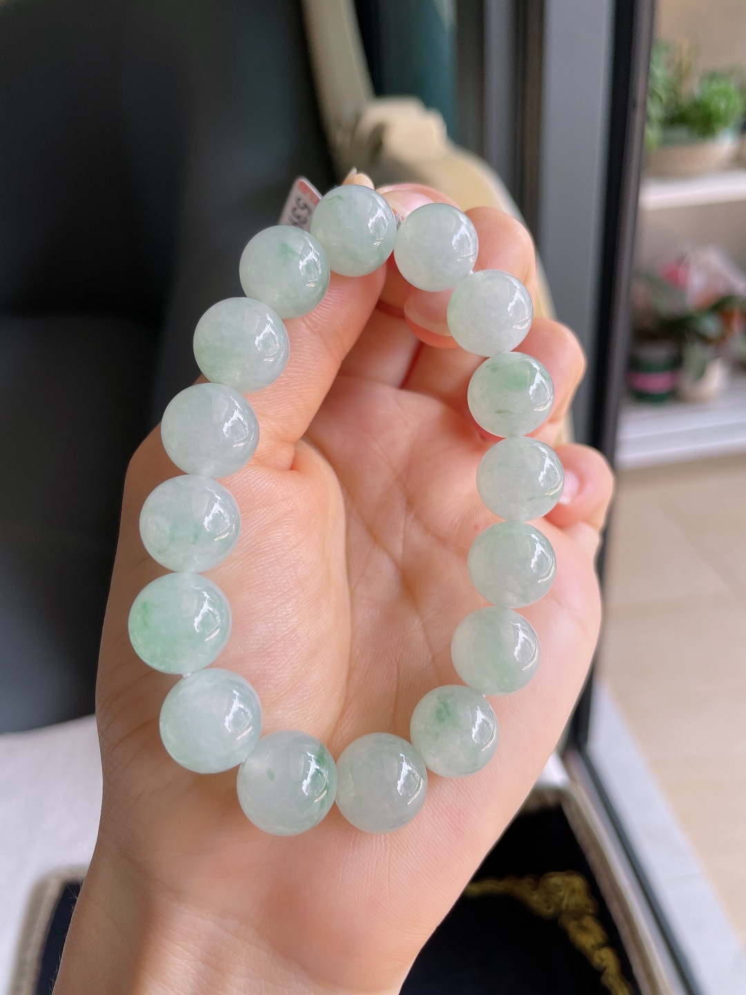 ️，缅甸天然翡翠A货，冰飘花手串，尺寸：12.5mm。【编3171】
