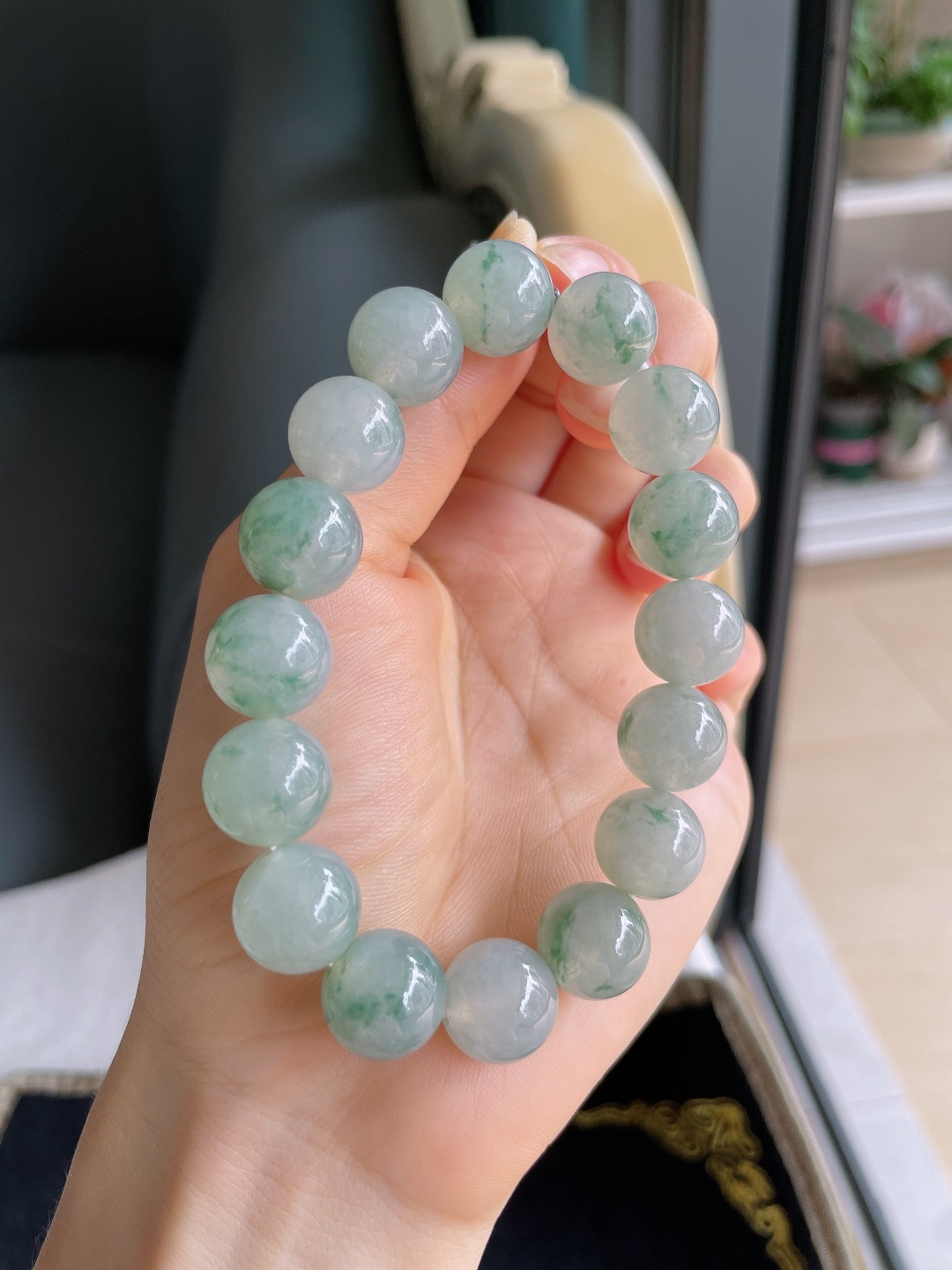 ️，缅甸天然翡翠A货，冰飘花手串，尺寸：13mm。【编3811】