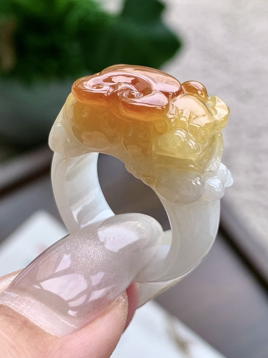 裸石冰飘黄翡貔貅戒圈指环,说明性比高,尺寸12.6-11.2,圈口17号,重量12克