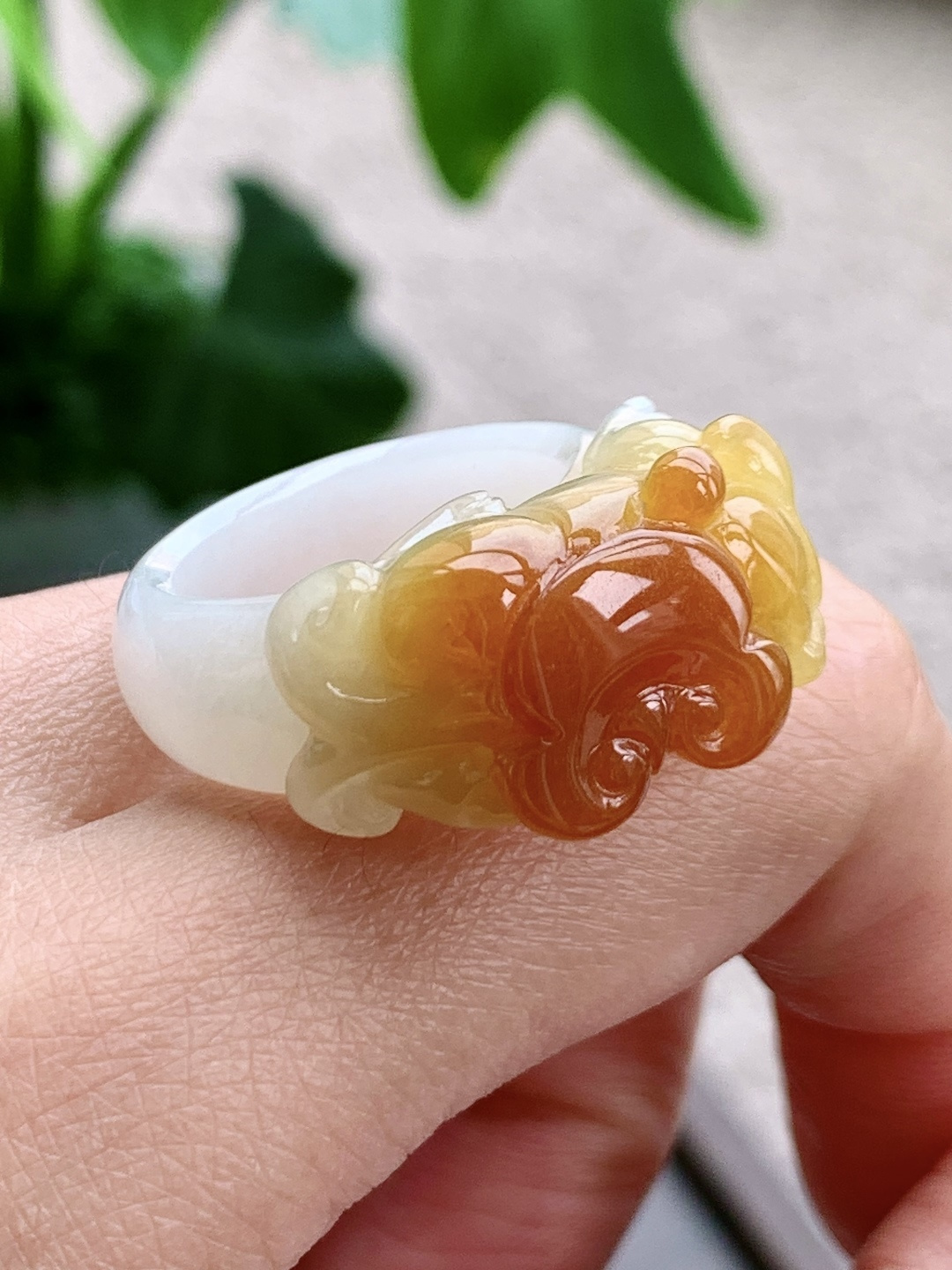 裸石冰飘黄翡貔貅戒圈指环,说明性比高,尺寸12.6-11.2,圈口17号,重量12克