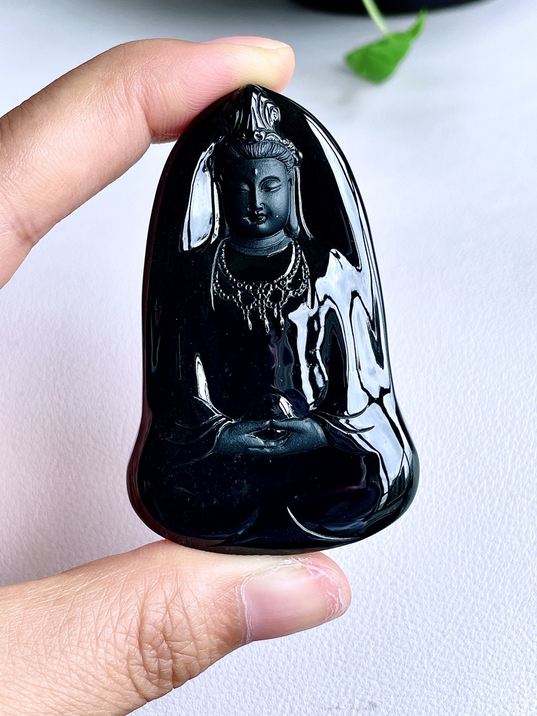 墨翠观音大素衣观音吊坠,说明,,性比高,超厚,尺寸62.3-40-12.7,重量73克