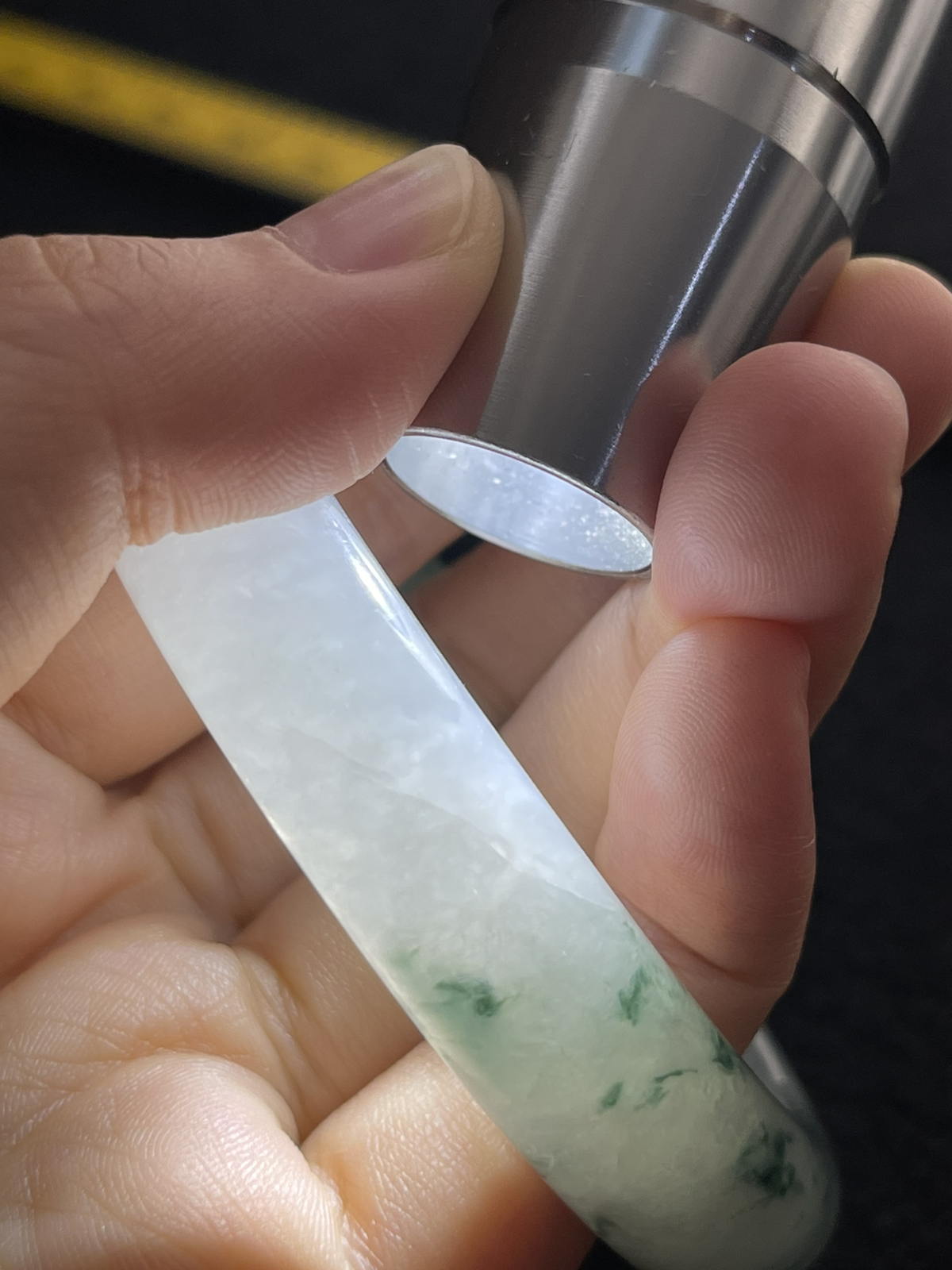 贵妃圈口55.5，冰糯种飘花灵动贵妃翡翠手镯9.9