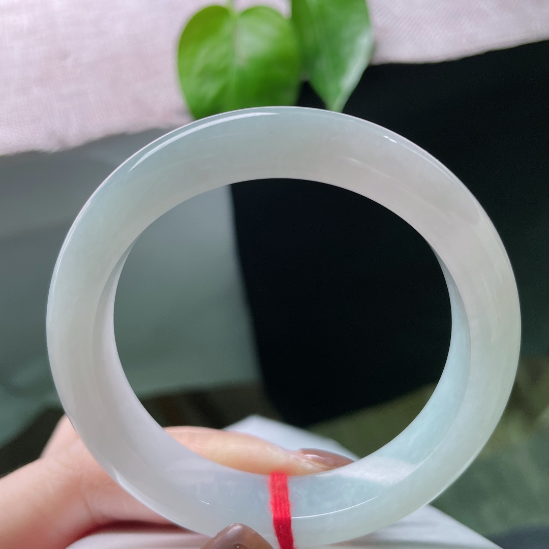 绿底正圈，水润细腻，清雅，温婉大方，皮纹，ss57330a