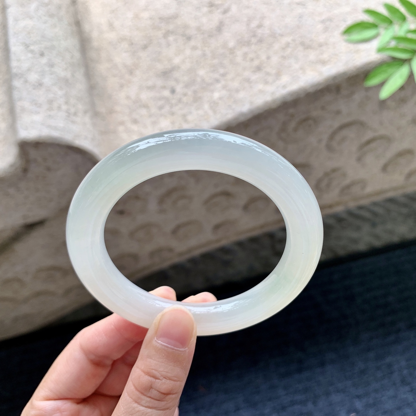 圆条55 56 冰糯黄翡，水润，种老，细腻，打灯有絮线