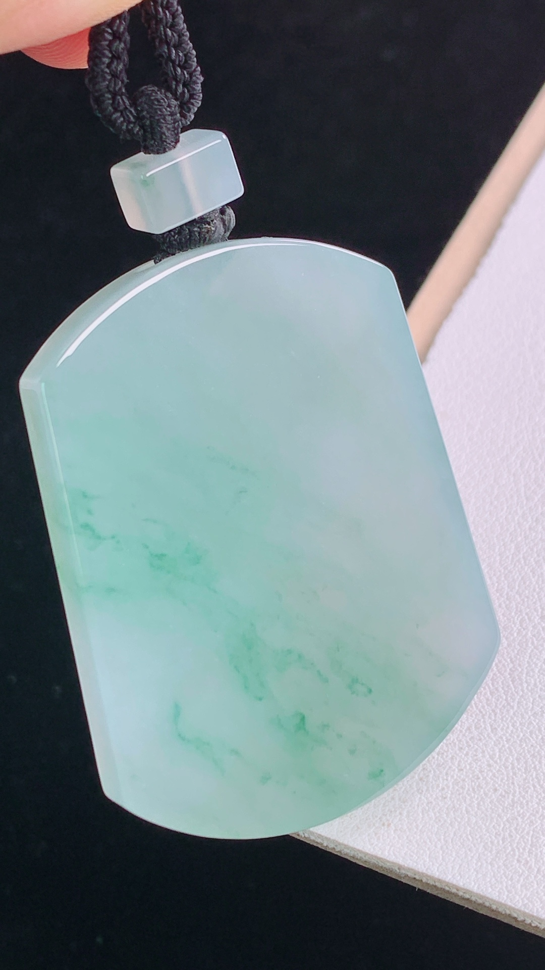 冰飘花仿古无事牌，花色灵动，水润清爽，无裂，尺寸:50.8-38.8-5.4mm 6