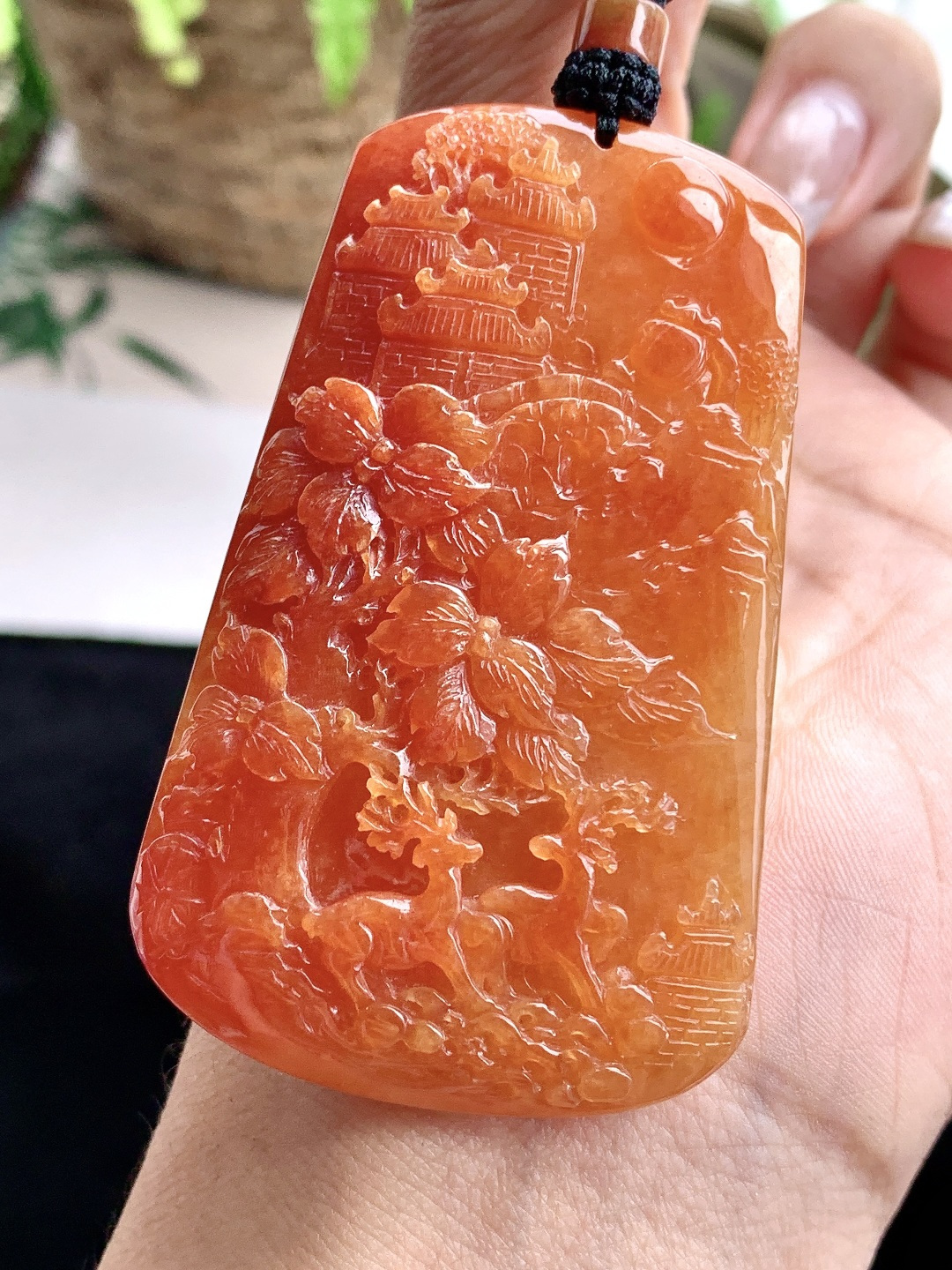【裸石】️糯冰红翡山水牌大山水牌吊坠【说明】缅甸 性比高 厚装【尺寸】66.2-40.8-8.1【重量】42克