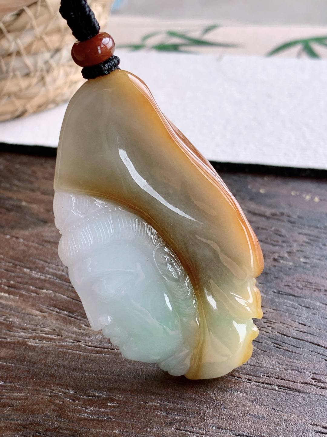 【裸石】️冰飘黄翡观音圣像一念之间牌吊坠【说明】缅料 性比高【尺寸】62-35.5-8.3【重量】39.4克