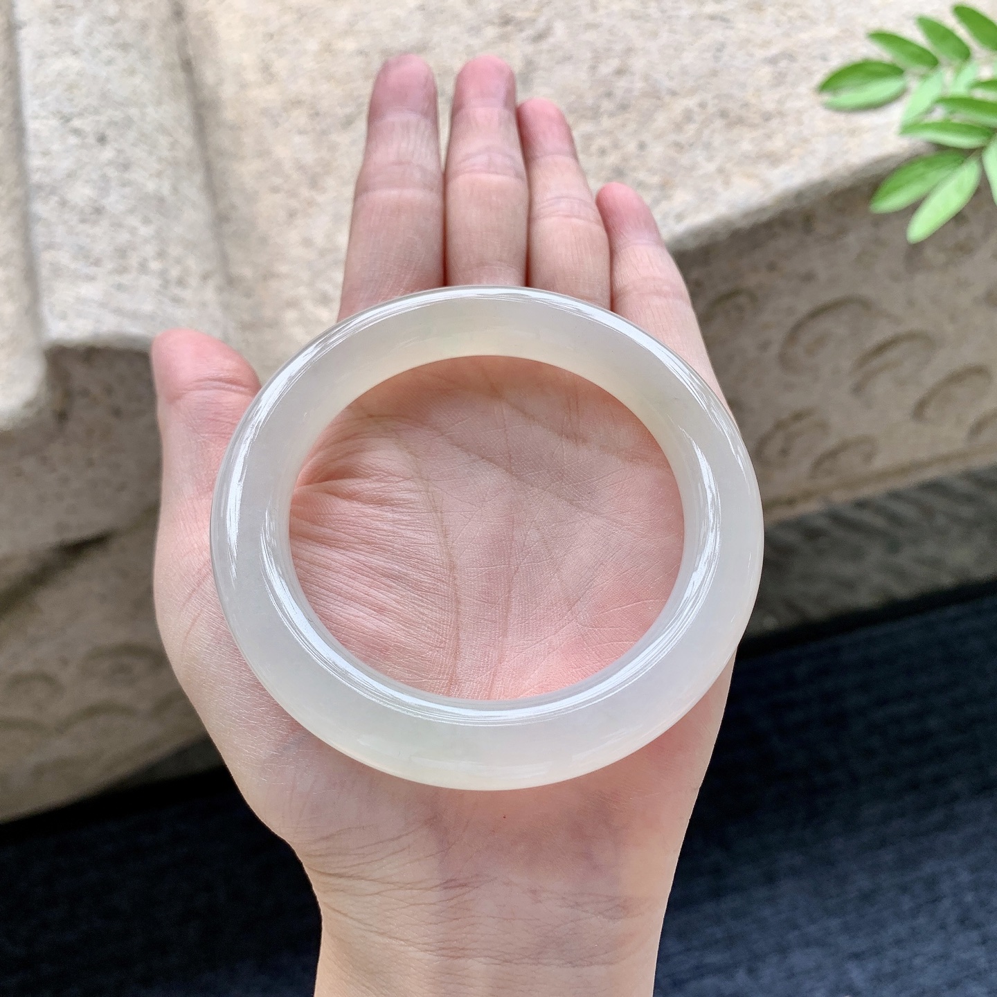 圆条55 56 冰糯黄翡，水润，种老，细腻，打灯有絮线