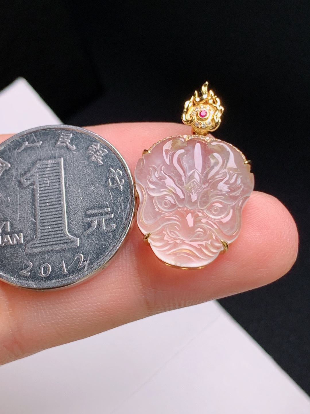 ️ 冰种瑞兽吊坠，冰透莹亮，雕工立体，纳福