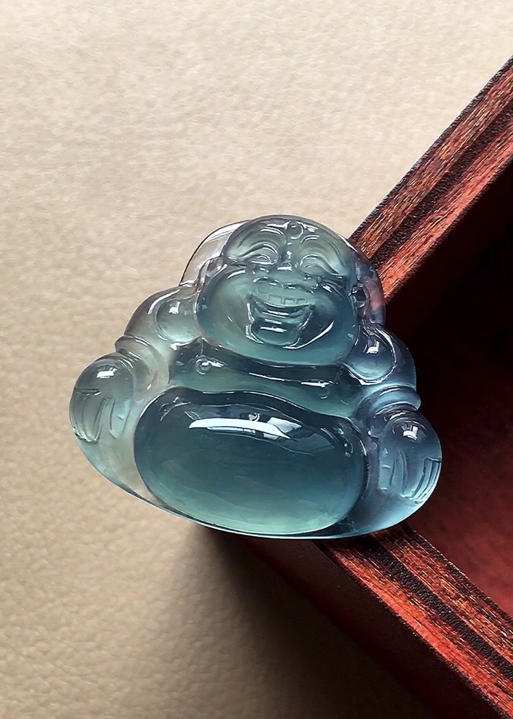 ️ 冰种天空蓝佛公 色泽浓郁无比，底子细腻起胶，无裂尺寸19.3*22*4.8