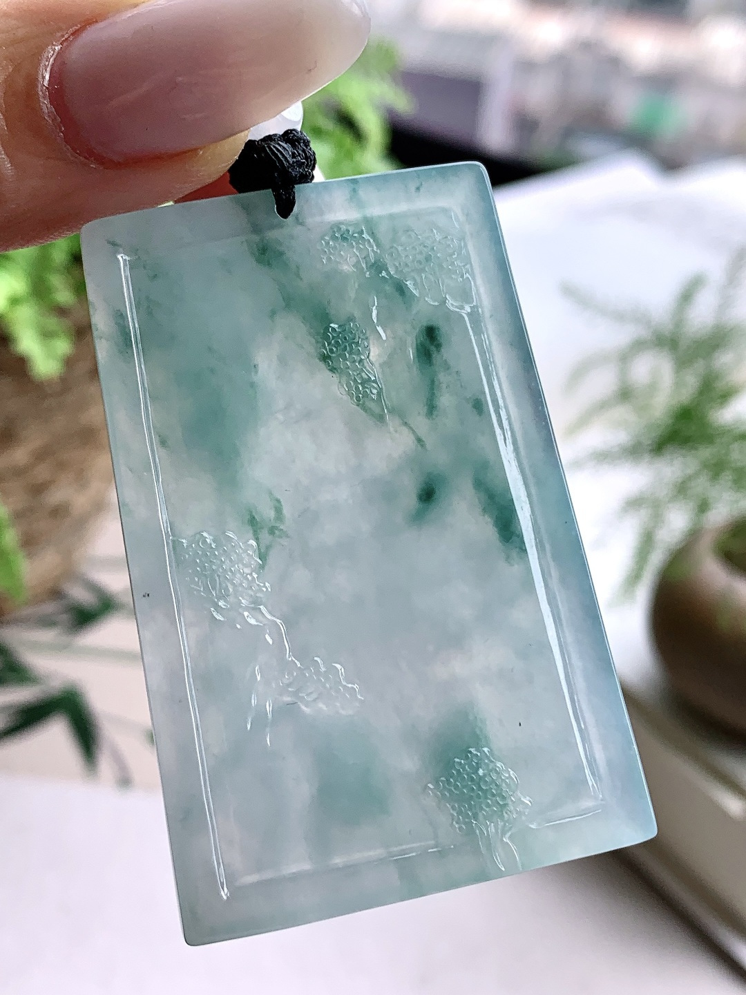 【裸石】️冰飘花山水牌大山水牌吊坠【说明】缅甸 性比高 厚装【尺寸】57.2-38-6.3【重量】37克