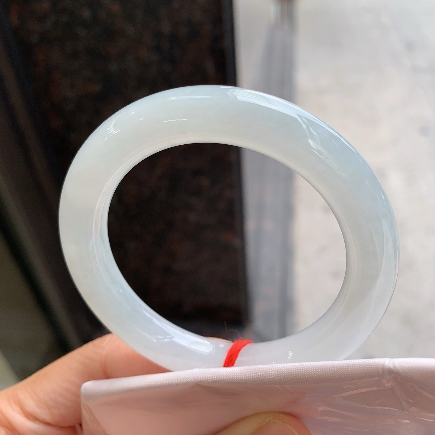 圆条细糯，无裂，细腻