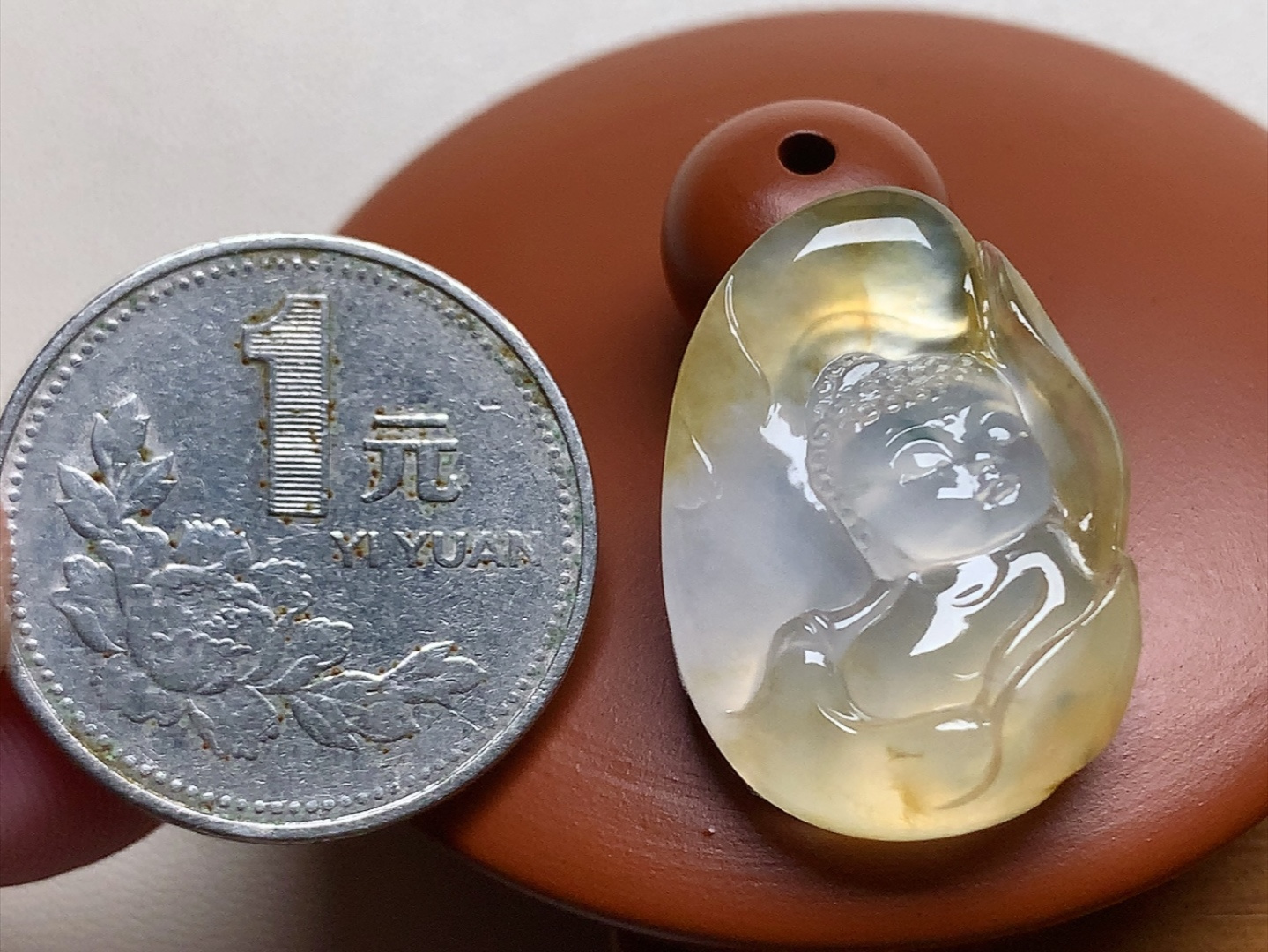 ️ 玻璃种黄翡佛牌 色泽金黄漂亮，造型可爱，无裂尺寸26.3*18.6*6.8
