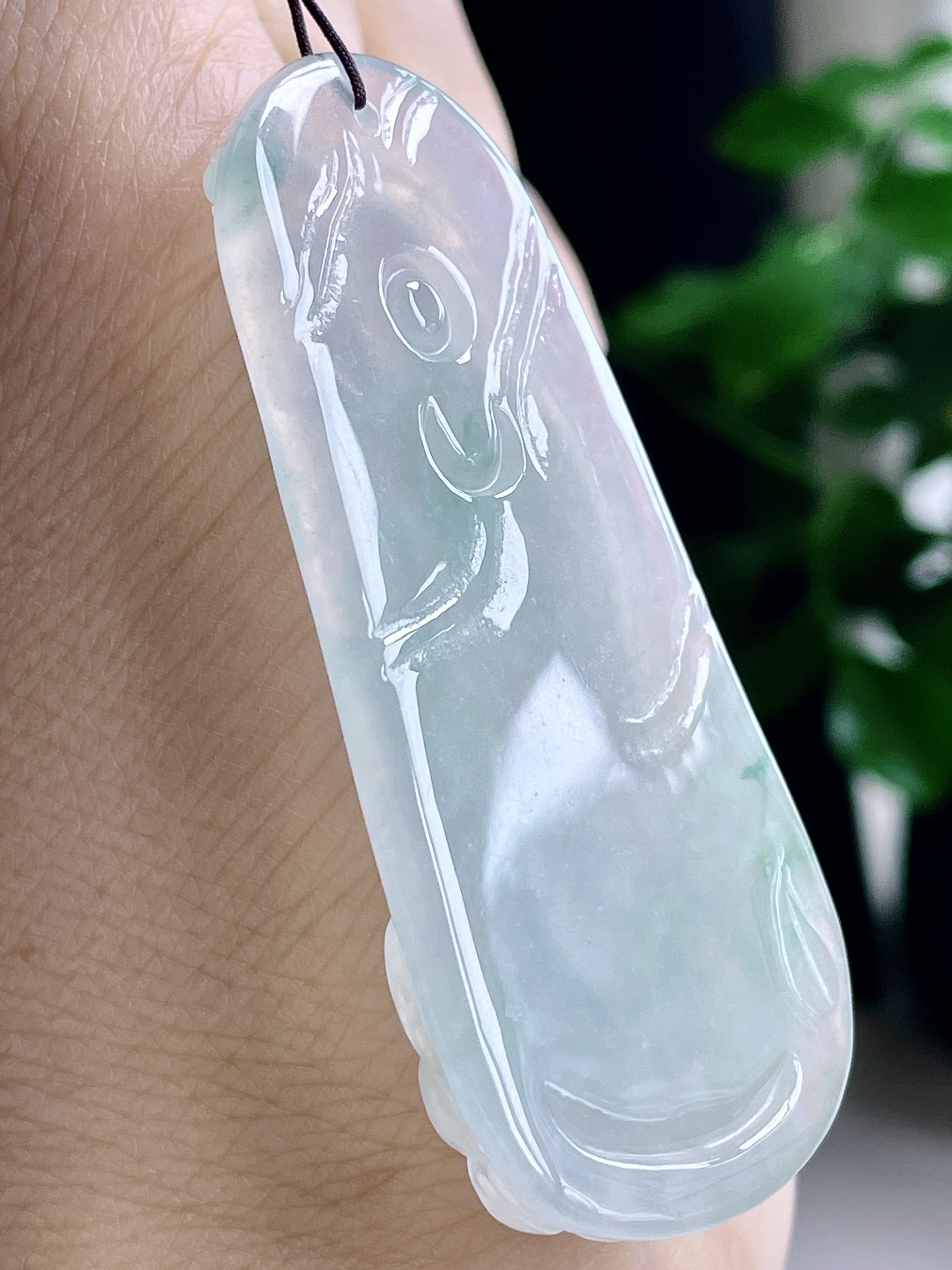 【裸石】冰飘花莲花站观音牌吊坠【说明】缅甸 无裂 性比高【尺寸】61.8-28.6-5.7【重量】22克