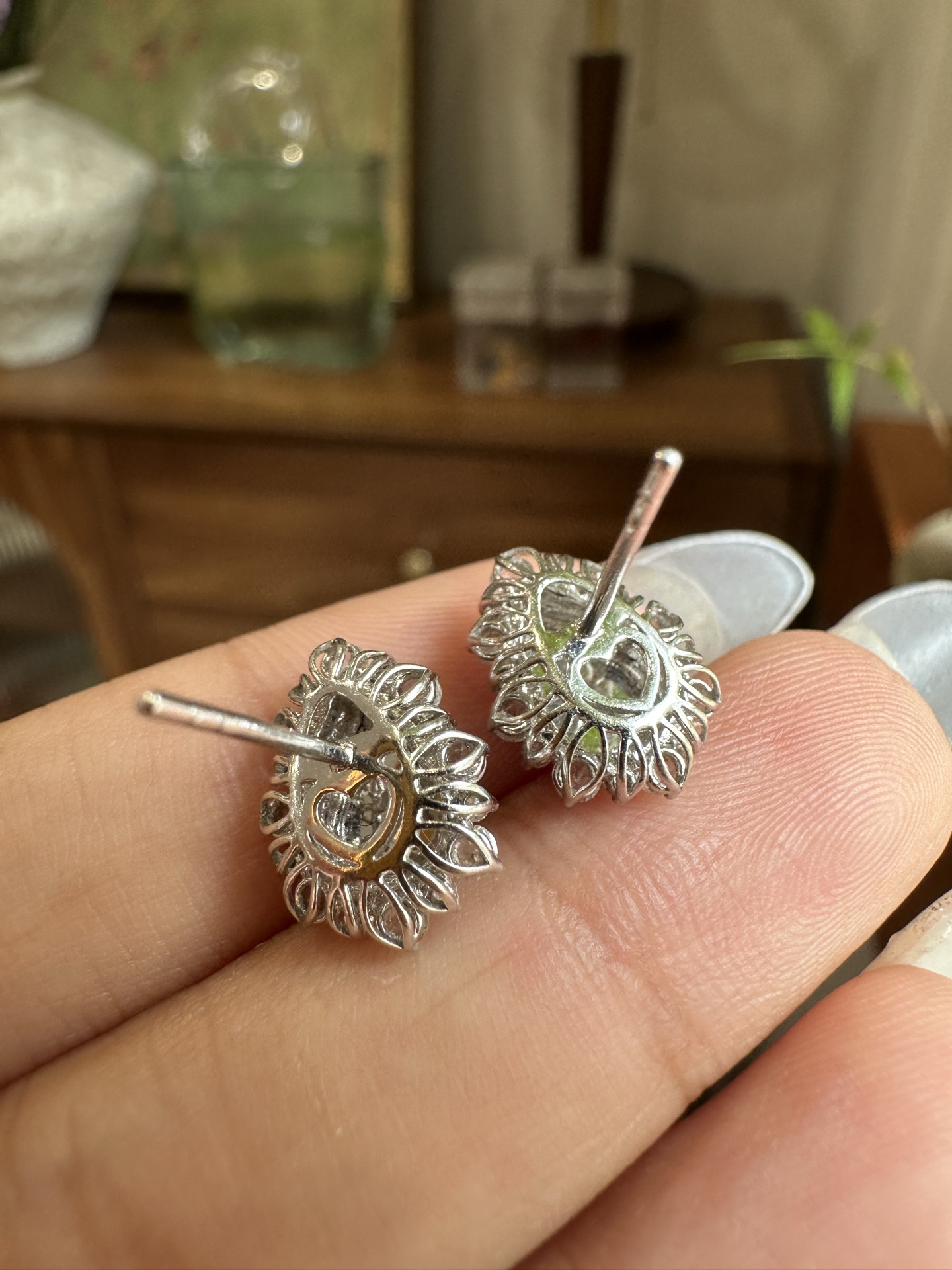 ️ 阳绿葫芦耳钉