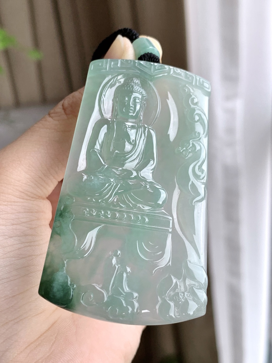 【裸石】冰晴水大日如来牌吊坠【说明】缅甸 性比高 飘花【尺寸】67.4-40-5.2【重量】36.8克