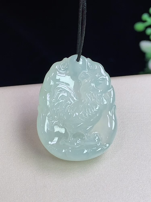 冰种生肖鸡牌，无裂，尺寸27.2-20.7-5.5mm，j08yaf