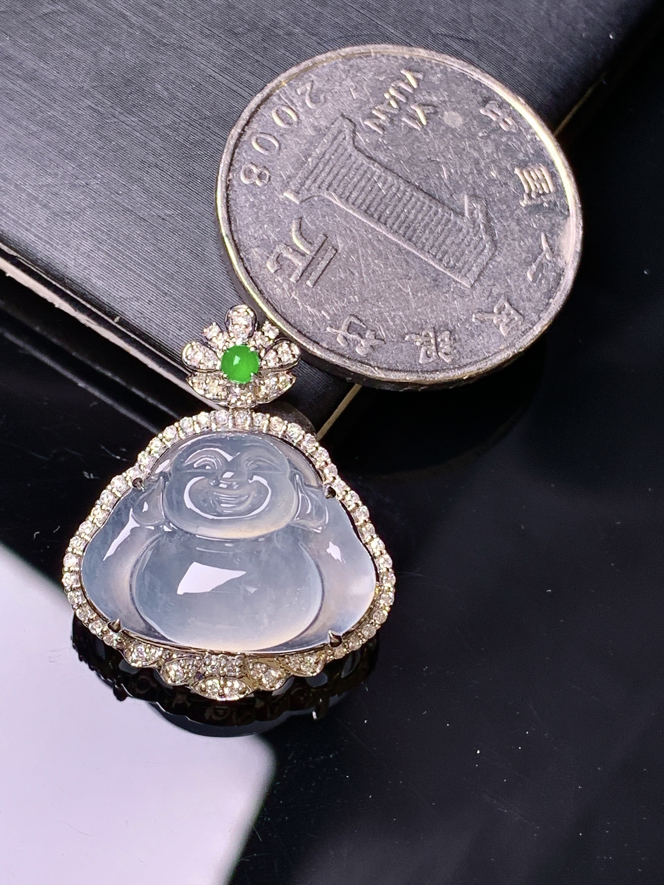 18k金钻镶嵌冰种佛公吊坠 玉质细腻 色泽艳丽清新 水润亮眼 整体尺寸24.5*20.5*10 h6