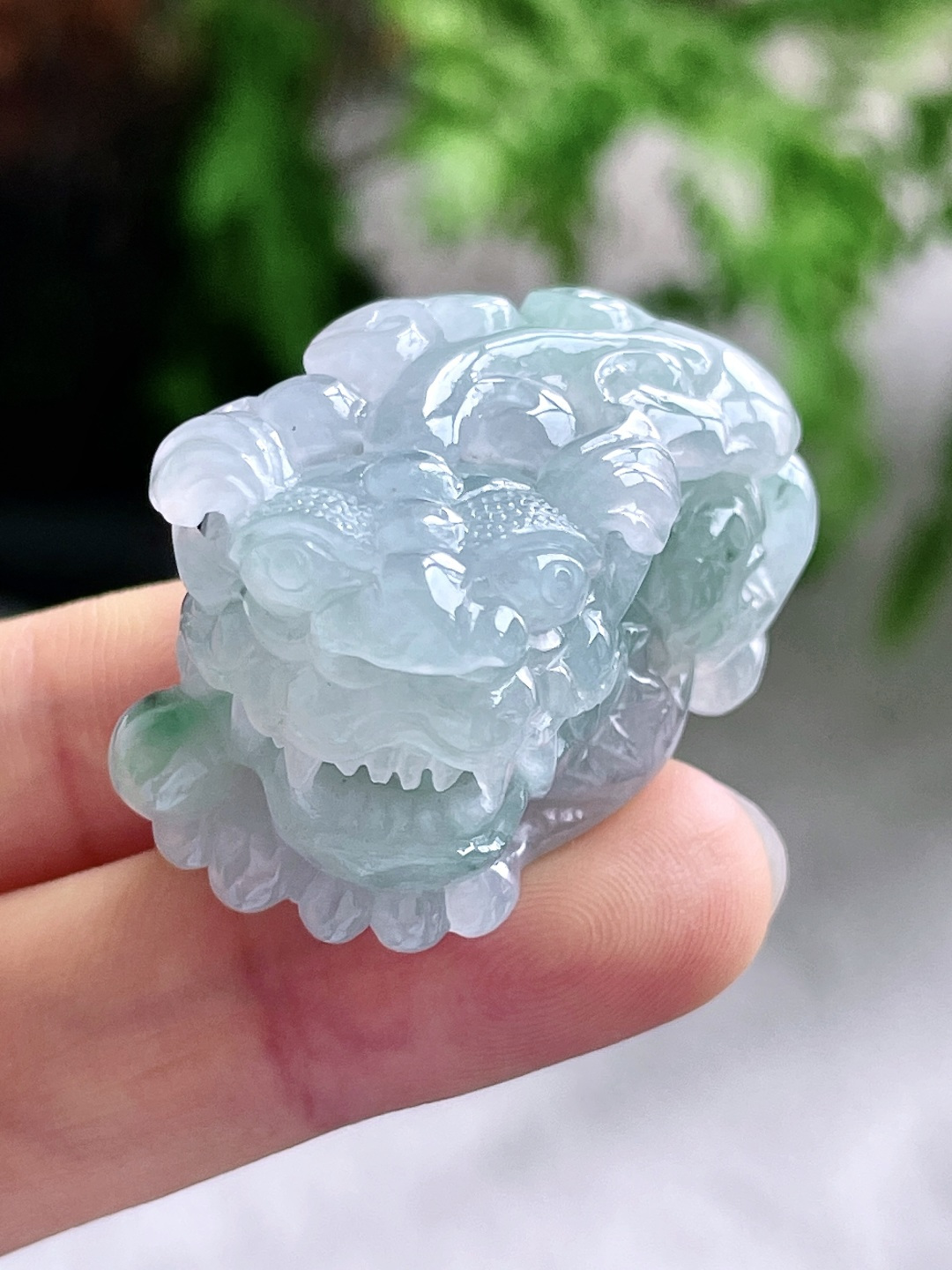 【裸石】冰飘花貔貅吊坠【说明】缅甸 无裂 性比高 超厚【尺寸】39.7-22-22【重量】35.7