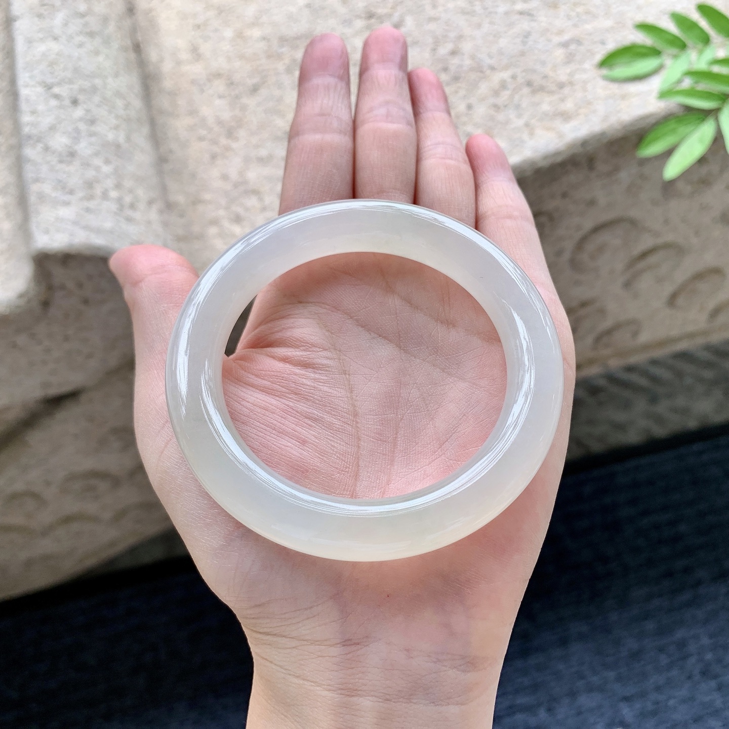 圆条55 56 冰糯黄翡，水润，种老，细腻，打灯有絮线