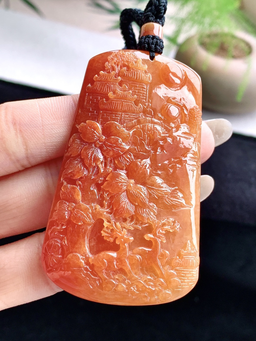 【裸石】️糯冰红翡山水牌大山水牌吊坠【说明】缅甸 性比高 厚装【尺寸】66.2-40.8-8.1【重量】42克