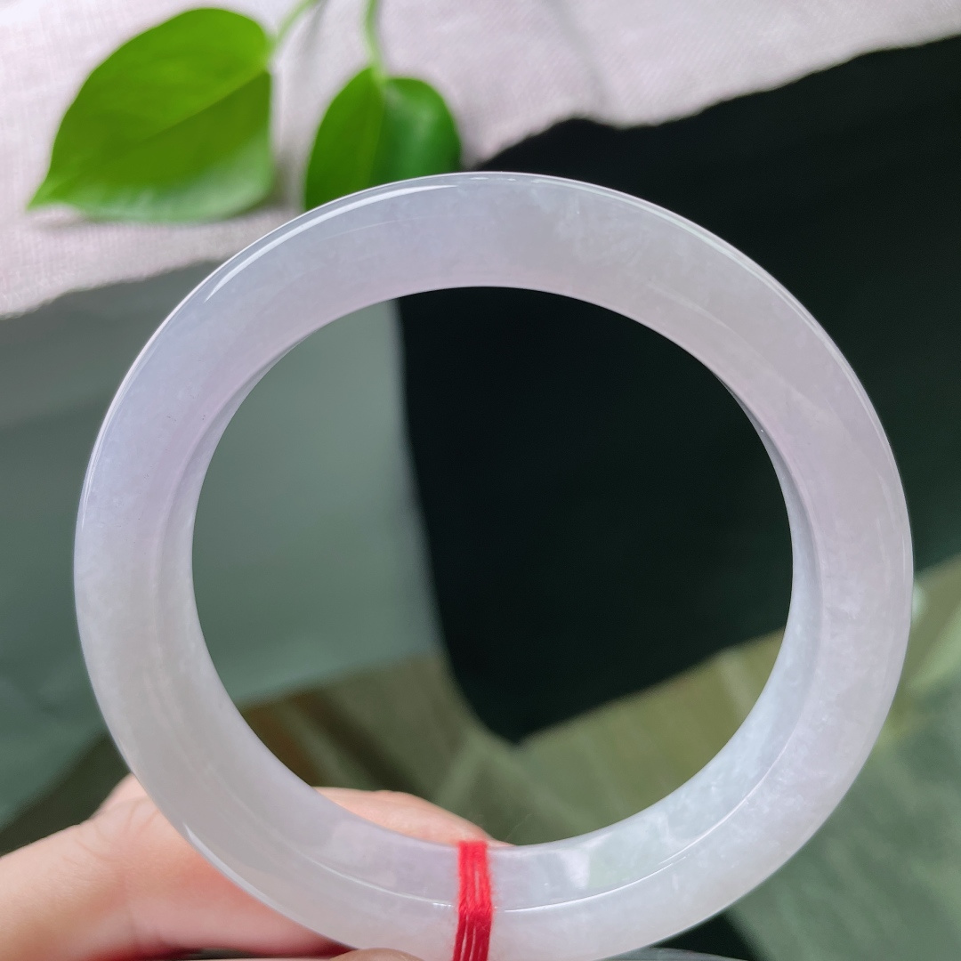 无裂，水润细腻，甜美，优雅大方，如梦如幻，贵气，ss58565a