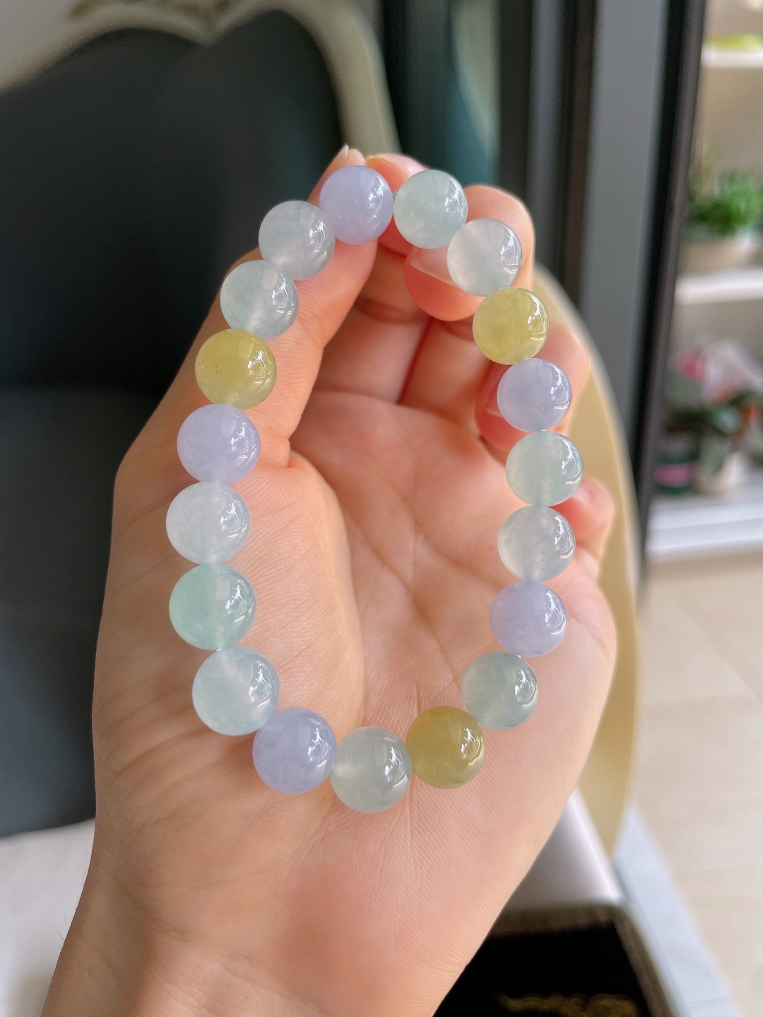 ️，缅甸天然翡翠A货，冰种马卡龙多宝手串，尺寸：10mm。【编4639】