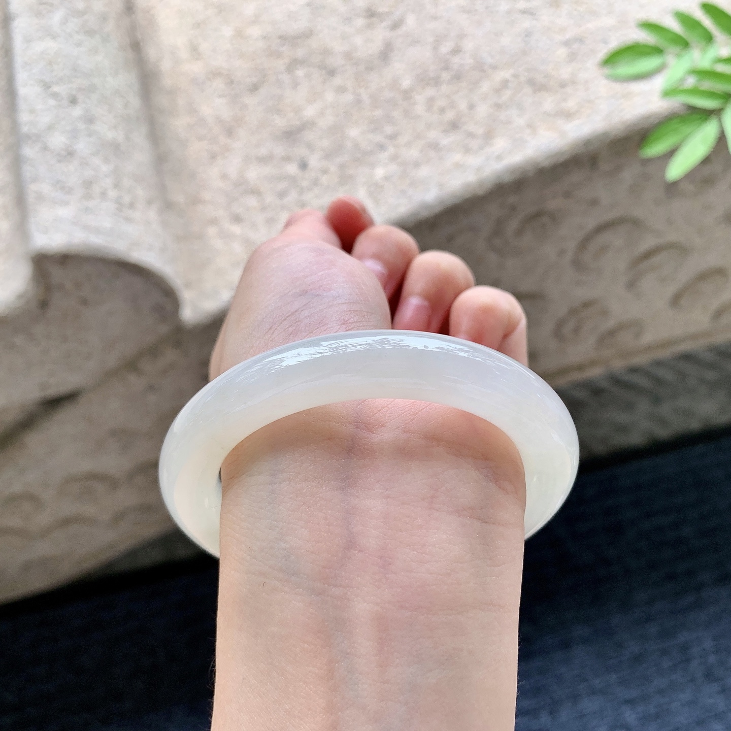 圆条55 56 冰糯黄翡，水润，种老，细腻，打灯有絮线