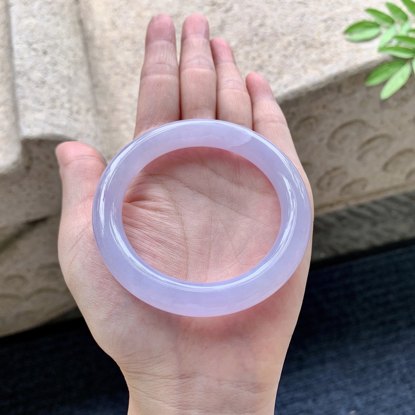 圆条51 52，冰糯粉紫，水润，种老，细腻，有纹线，微扣