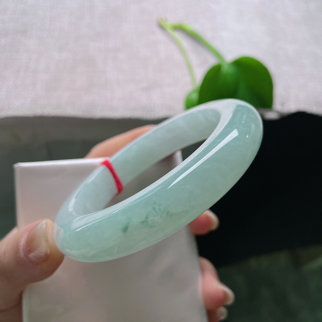 58.2/12.9/10.5飘绿正圈，水润细腻，优雅永不过时，晶体纹，ss58624a
