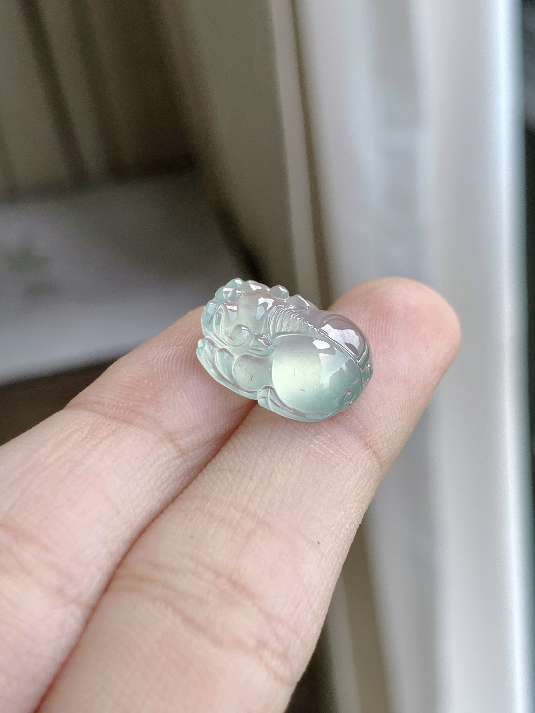 【裸石】冰种貔貅吊坠【说明】缅甸 无裂 性比高【尺寸】15.8-12.8-5.3【重量】2.2克