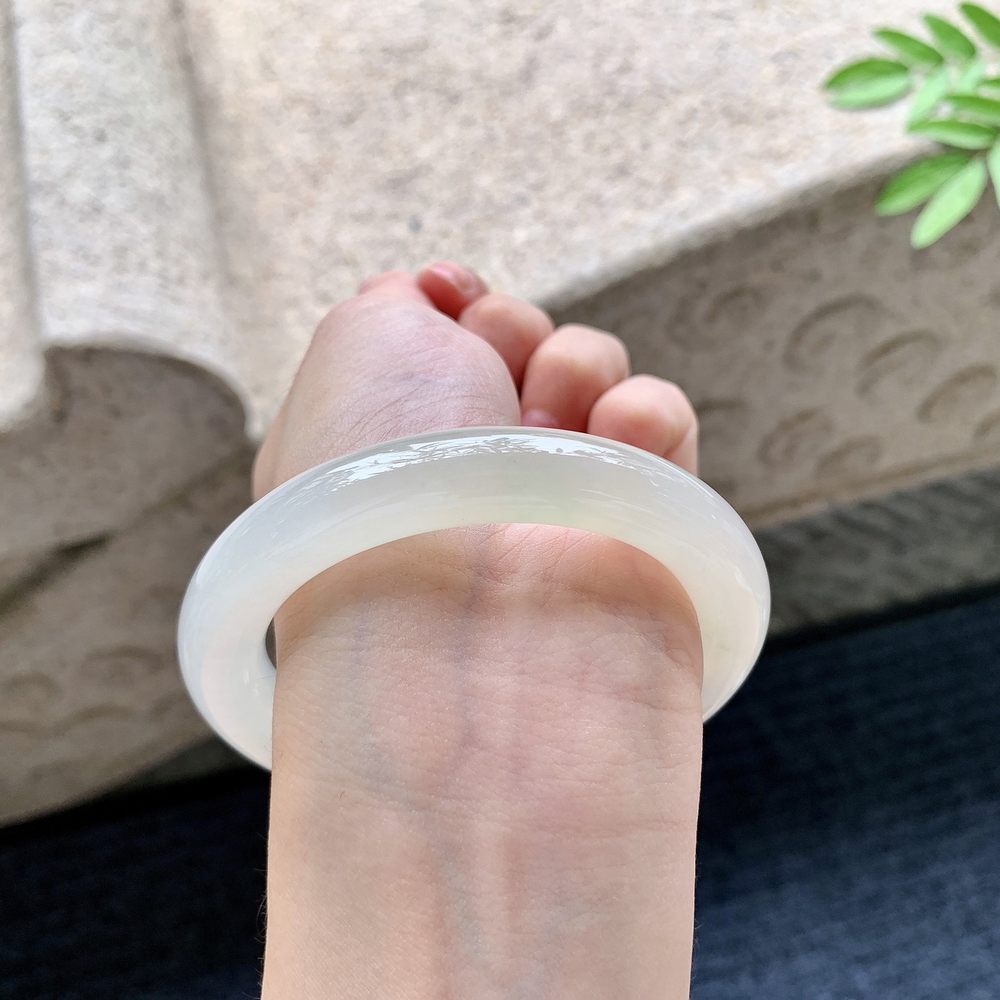 圆条55 56 冰糯黄翡，水润，种老，细腻，打灯有絮线