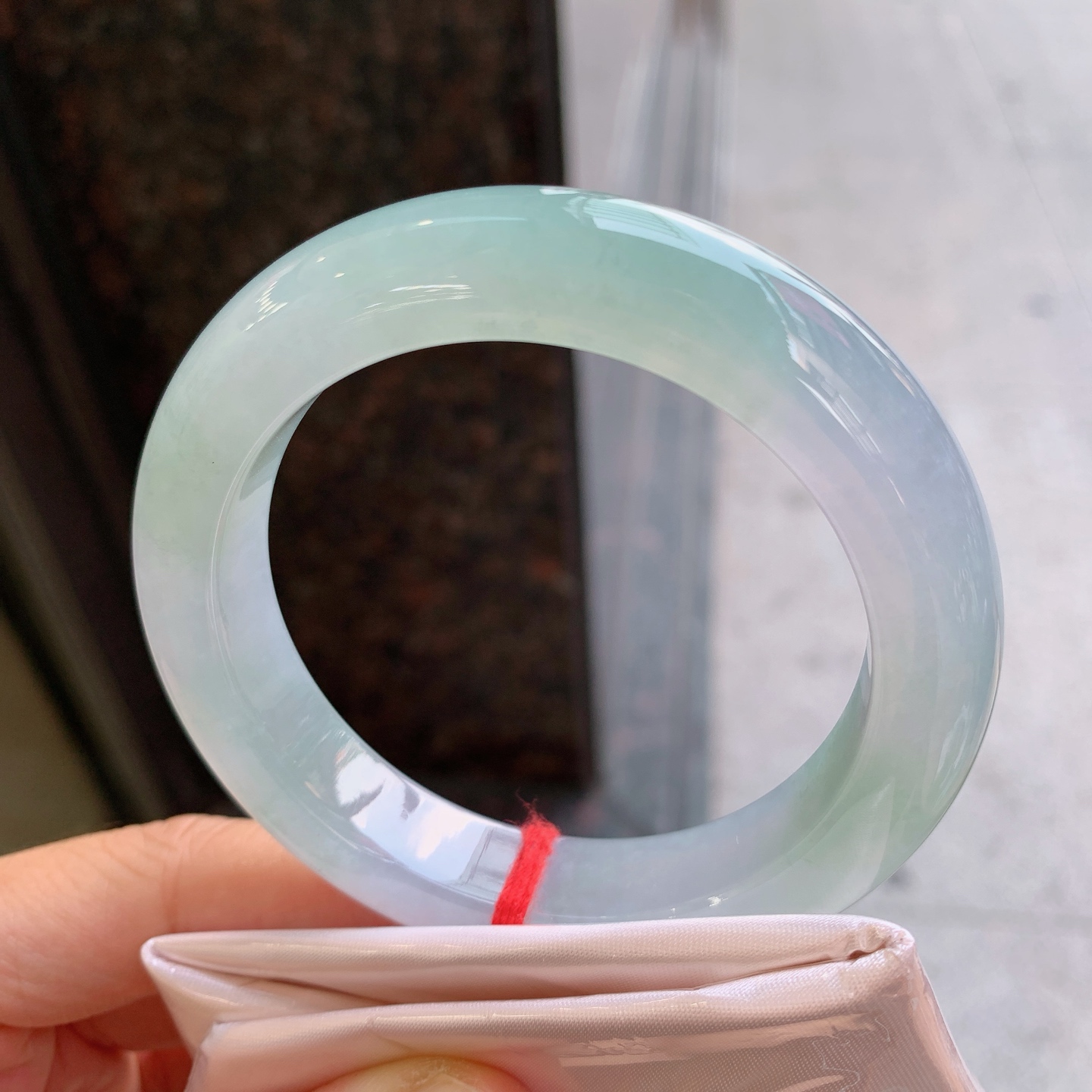 正圈冰晴，无裂，冰润